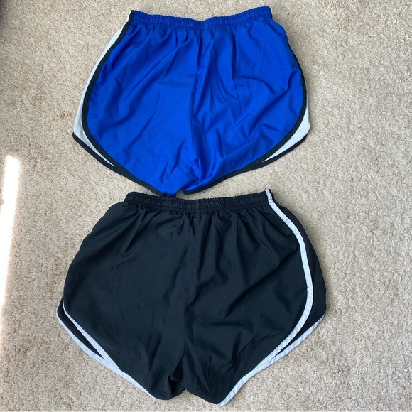 Nike Dri Tempo Shorts Bundle XS - Picture 2 of 4